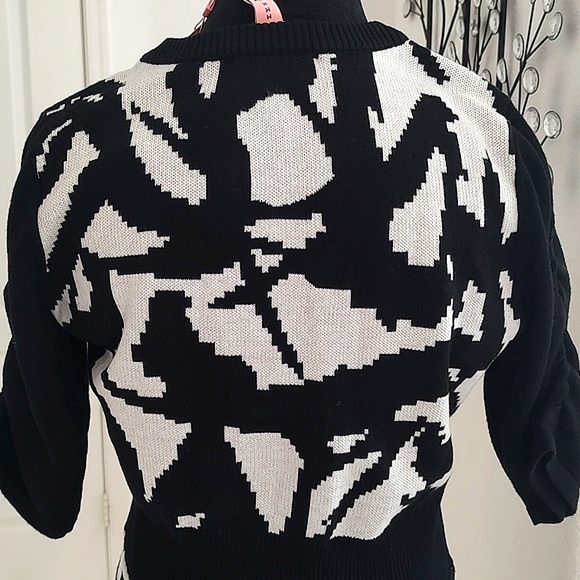 New Soft Wool Blend Sweater Dress Victor Glemaud Short Sleeve Abstract Print M - Picture 8 of 14